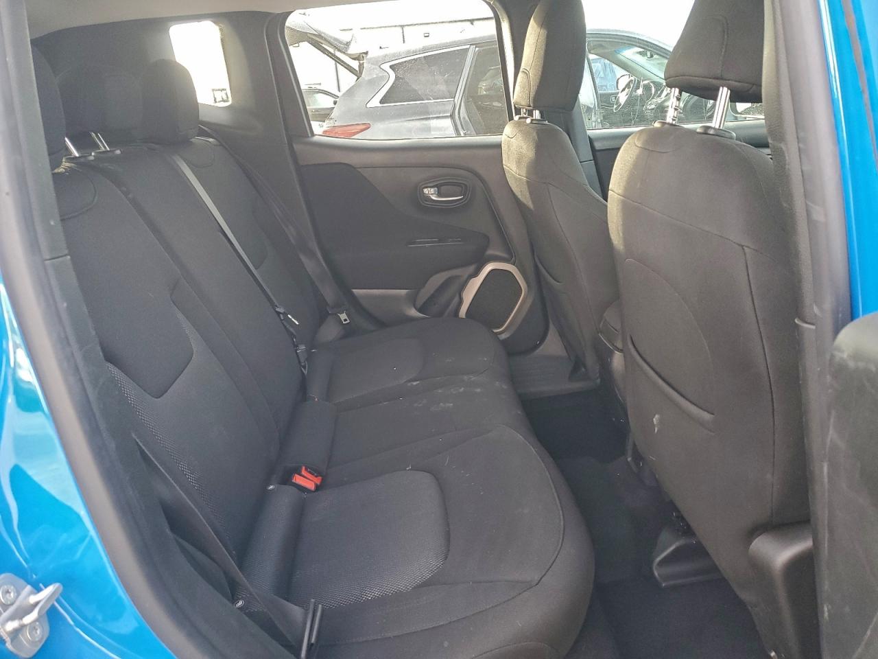 2015 JEEP RENEGADE LATITUDE photo 10