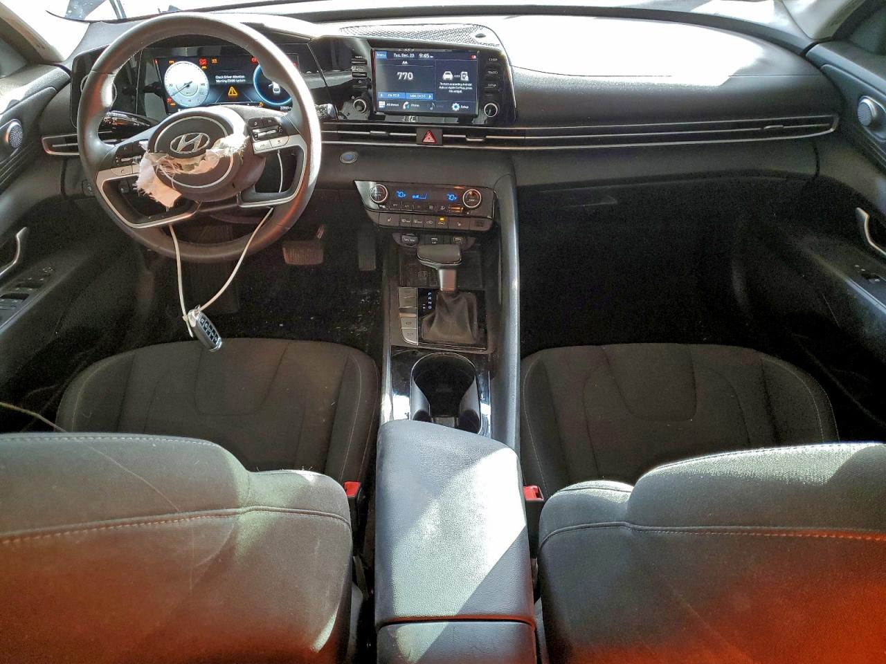 2021 HYUNDAI ELANTRA SEL photo 8