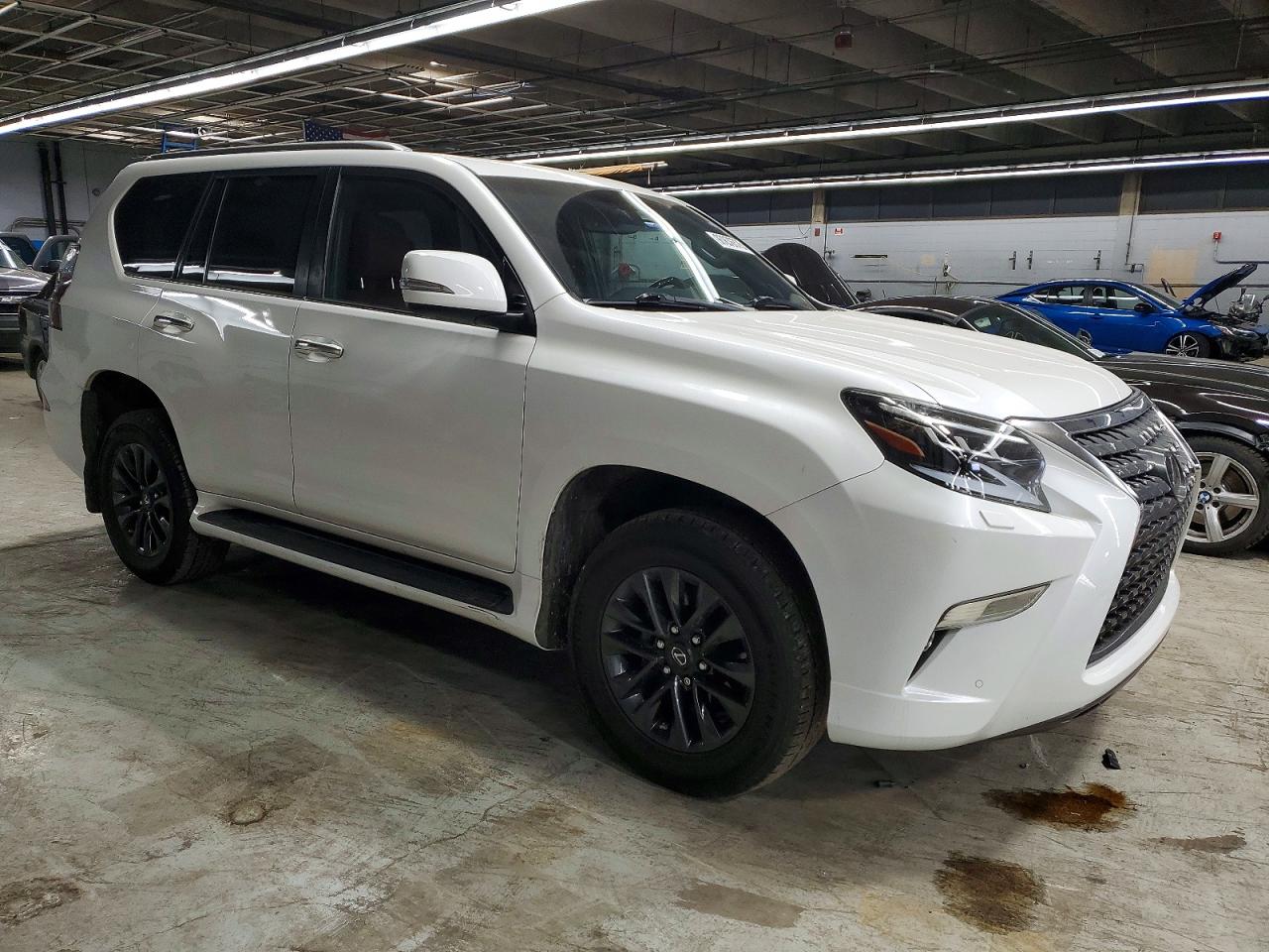 2021 LEXUS GX photo 4