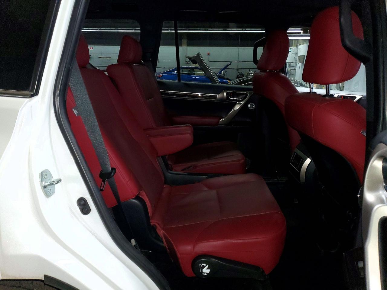 2021 LEXUS GX photo 11