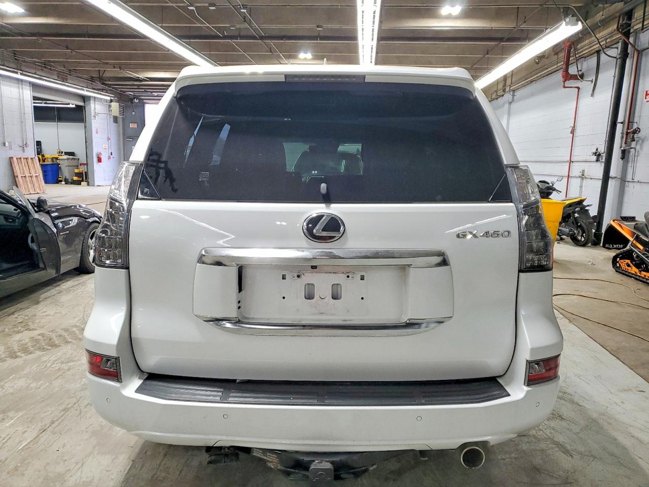 2021 LEXUS GX photo 6