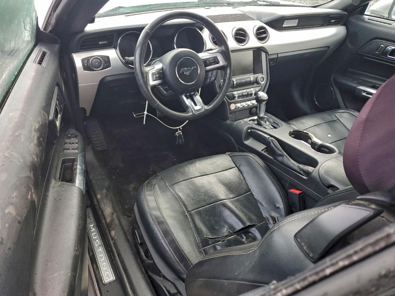 2015 FORD MUSTANG photo 8