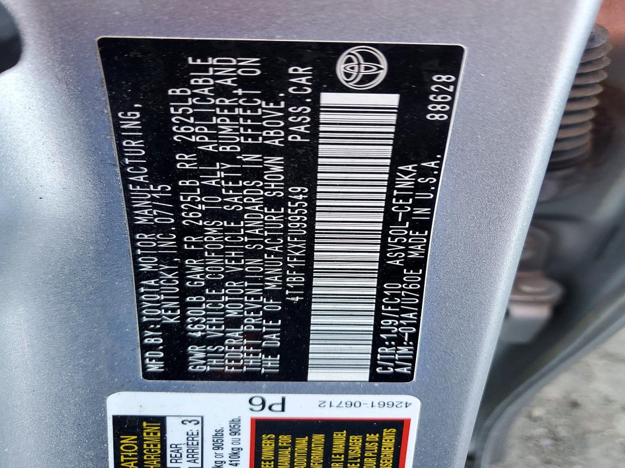 2015 TOYOTA CAMRY LE photo 12