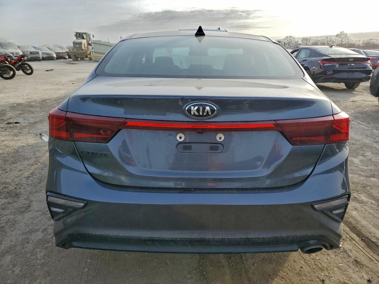 2020 KIA FORTE FE photo 11