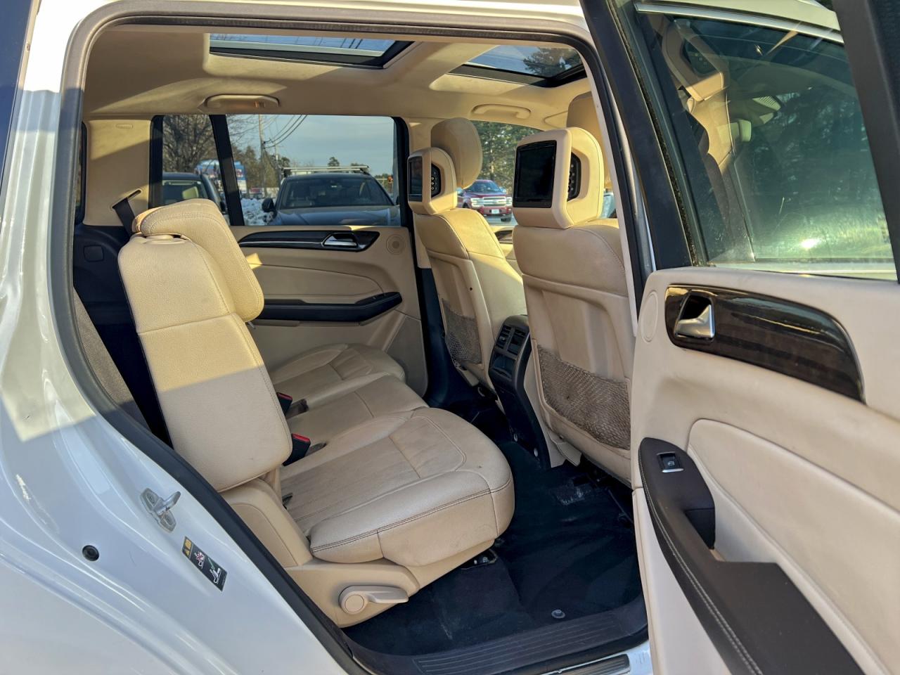 2017 MERCEDES-BENZ GLS 450 4MATIC photo 6