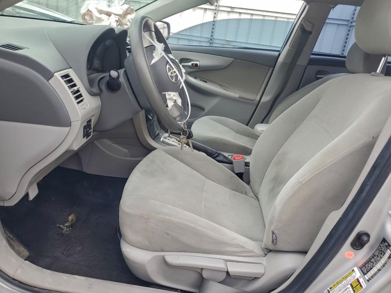2010 TOYOTA COROLLA BASE photo 7