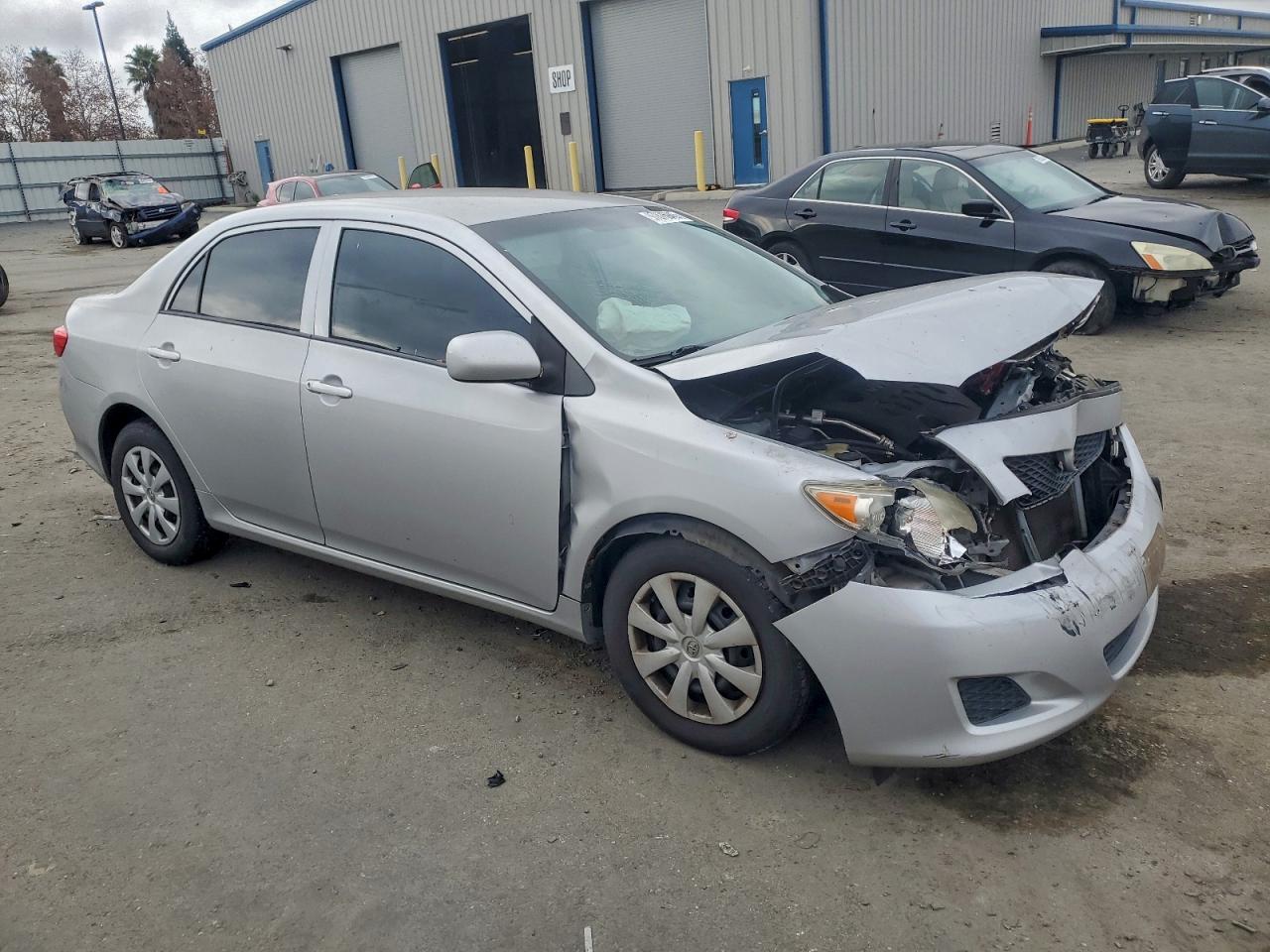 2010 TOYOTA COROLLA BASE photo 4
