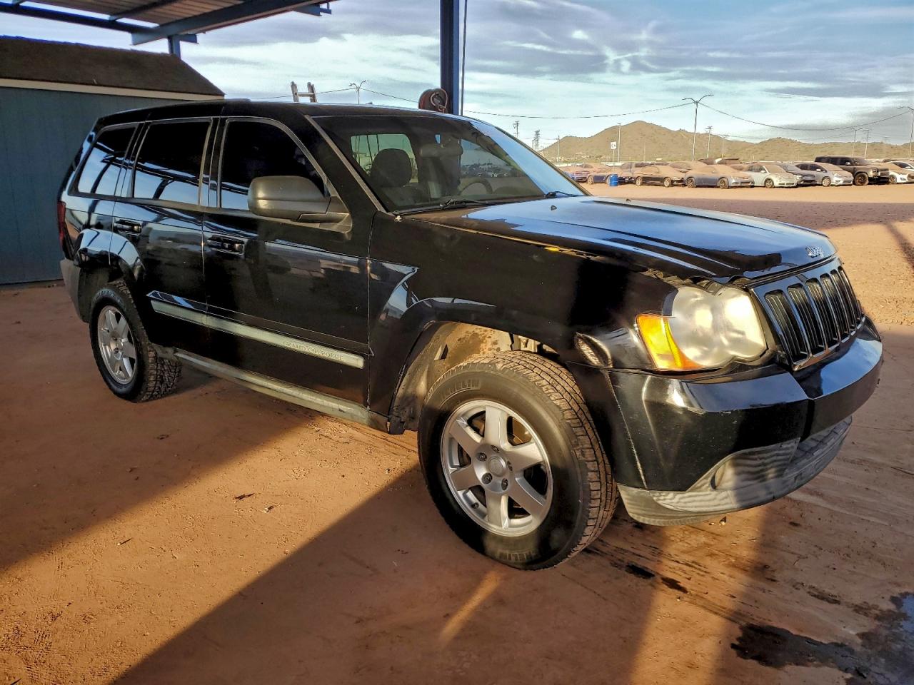 2008 JEEP GRAND CHEROKEE LAREDO photo 4