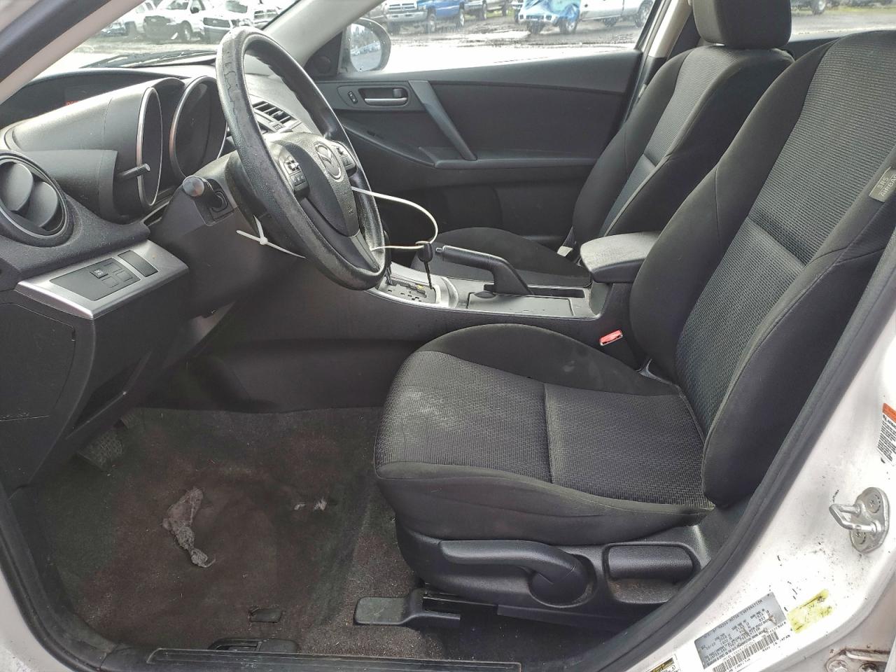 2010 MAZDA 3 I photo 7