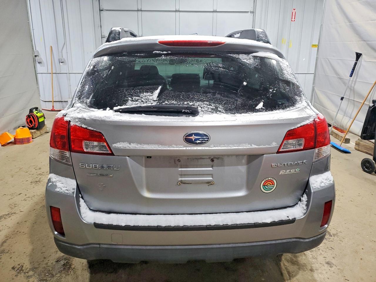 2011 SUBARU OUTBACK 2.5I PREMIUM photo 6