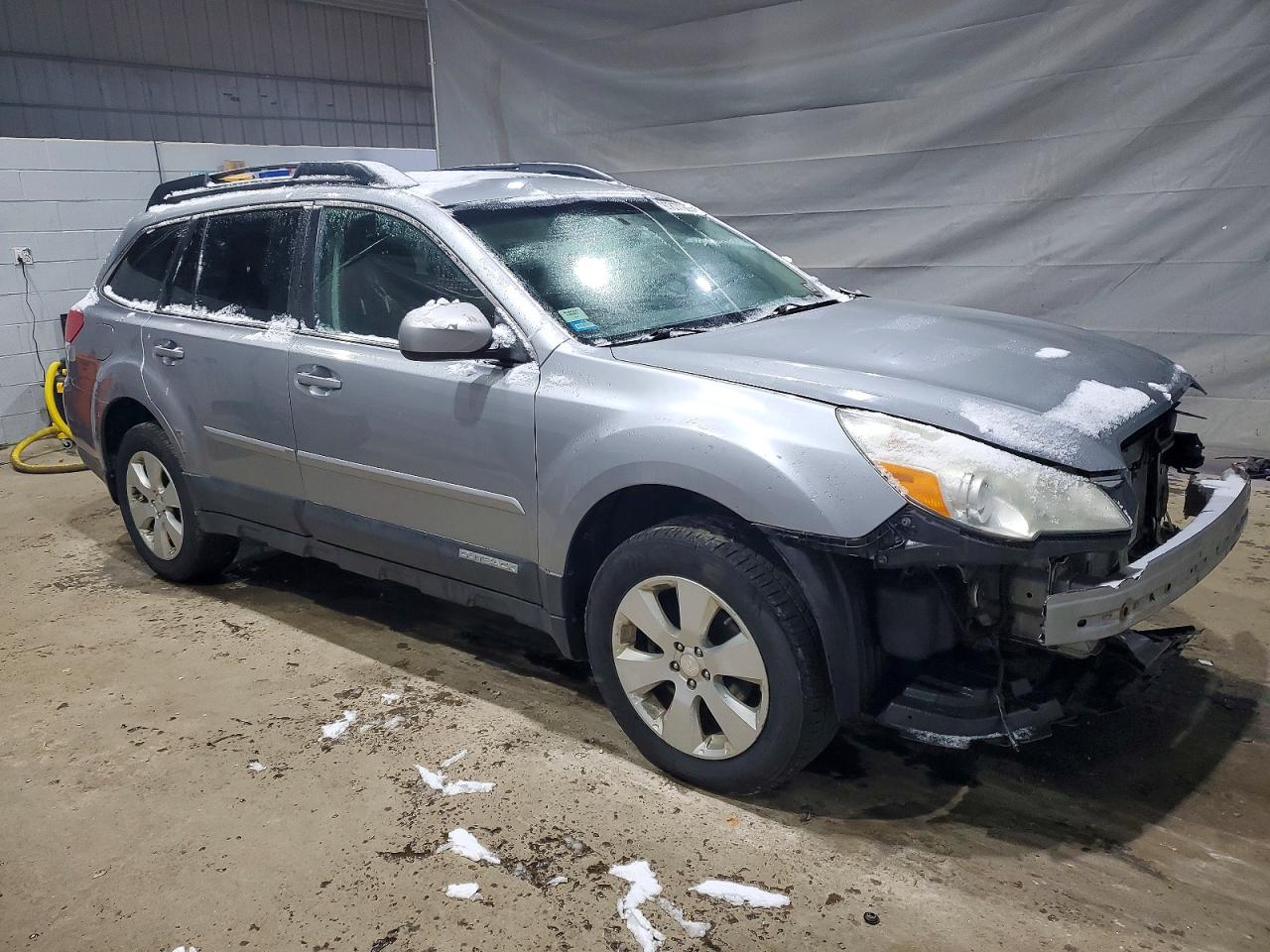 2011 SUBARU OUTBACK 2.5I PREMIUM photo 4
