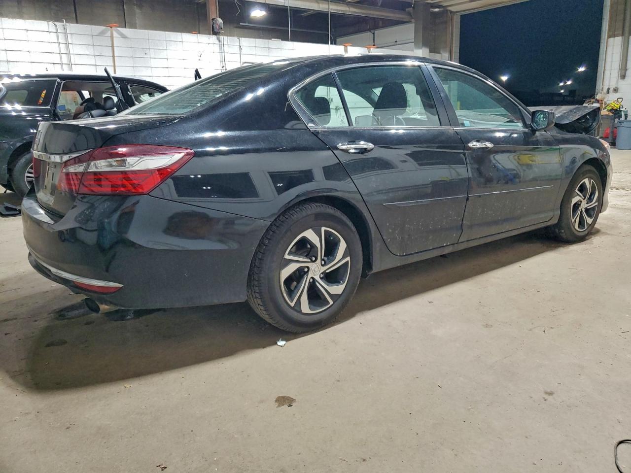 2016 HONDA ACCORD LX photo 3