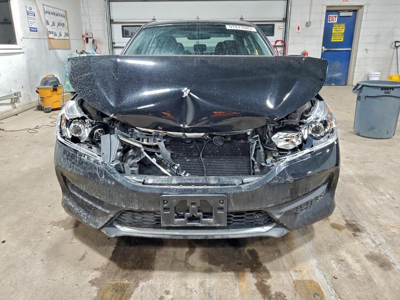 2016 HONDA ACCORD LX photo 5