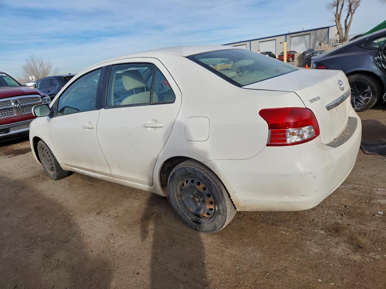 2008 TOYOTA YARIS photo 2