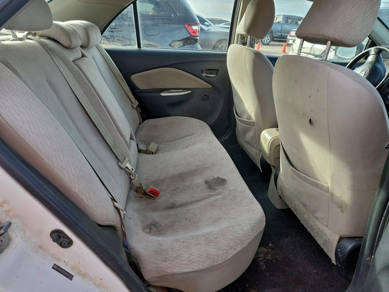 2008 TOYOTA YARIS photo 10