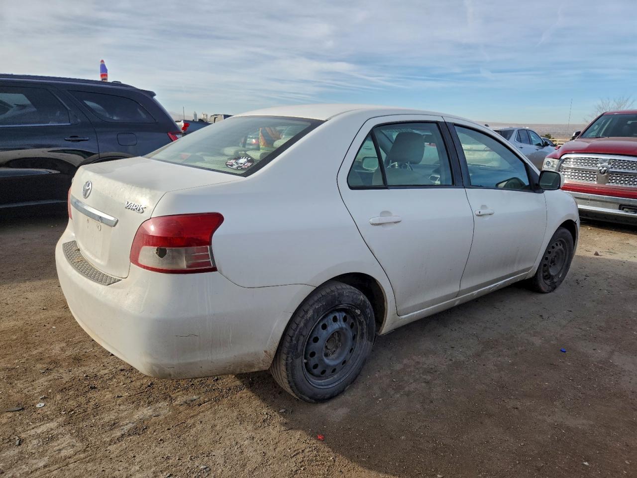 2008 TOYOTA YARIS photo 3