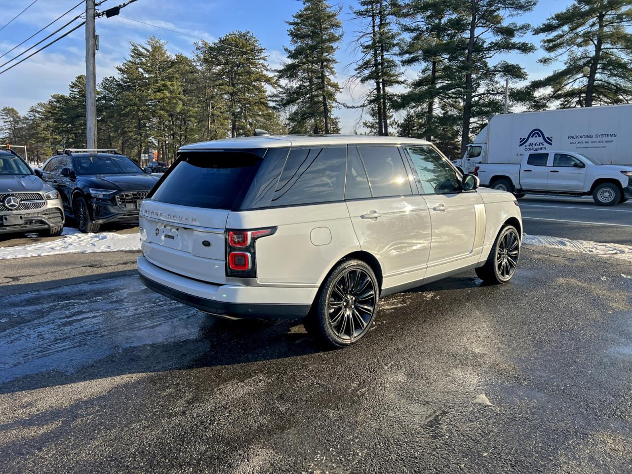 2019 LAND ROVER RANGE ROVER SUPERCHARGED photo 4