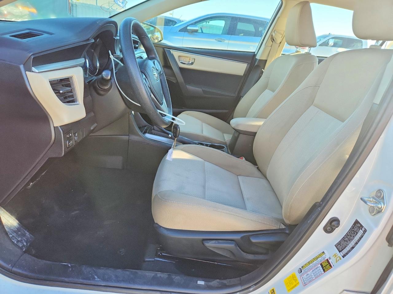 2015 TOYOTA COROLLA L photo 7