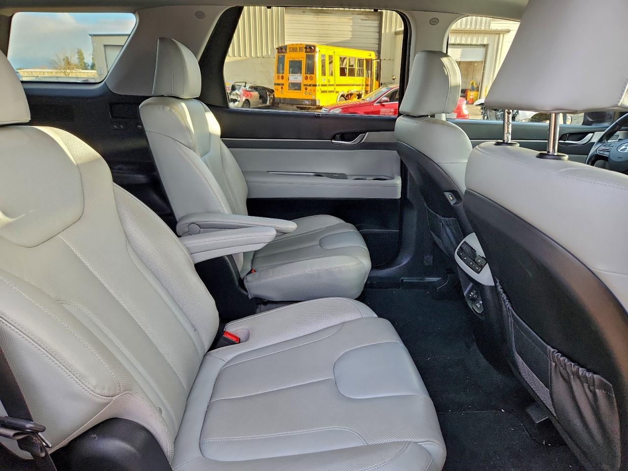 2020 HYUNDAI PALISADE SEL photo 10
