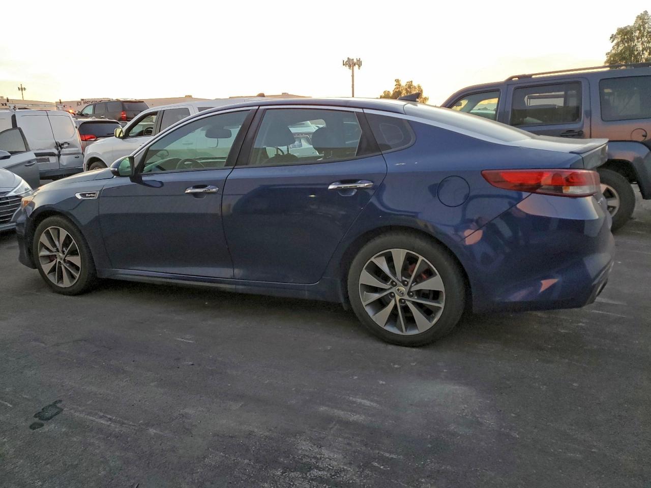2016 KIA OPTIMA SX photo 3