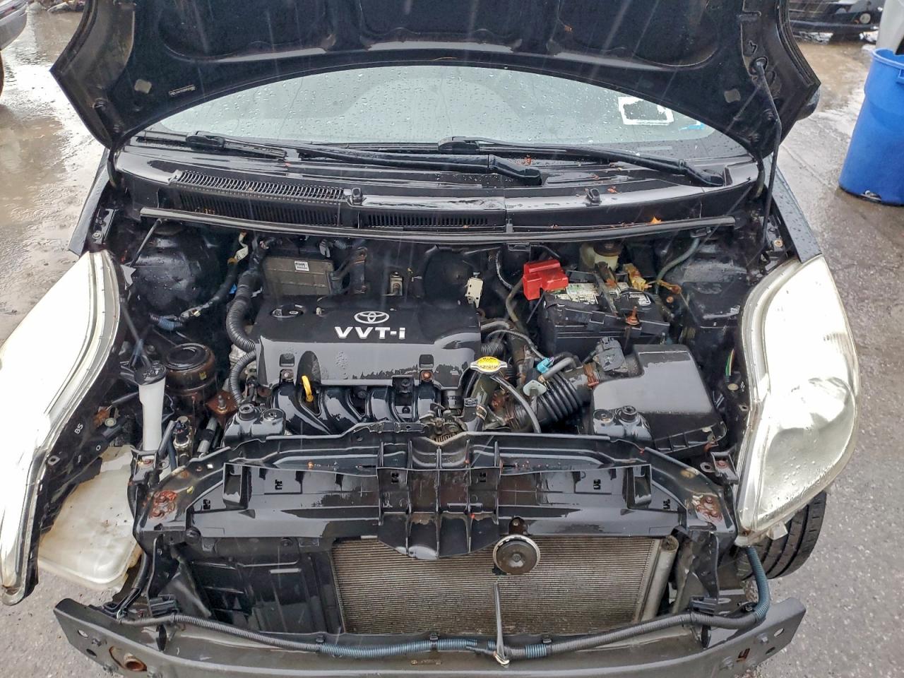 2009 TOYOTA YARIS photo 11