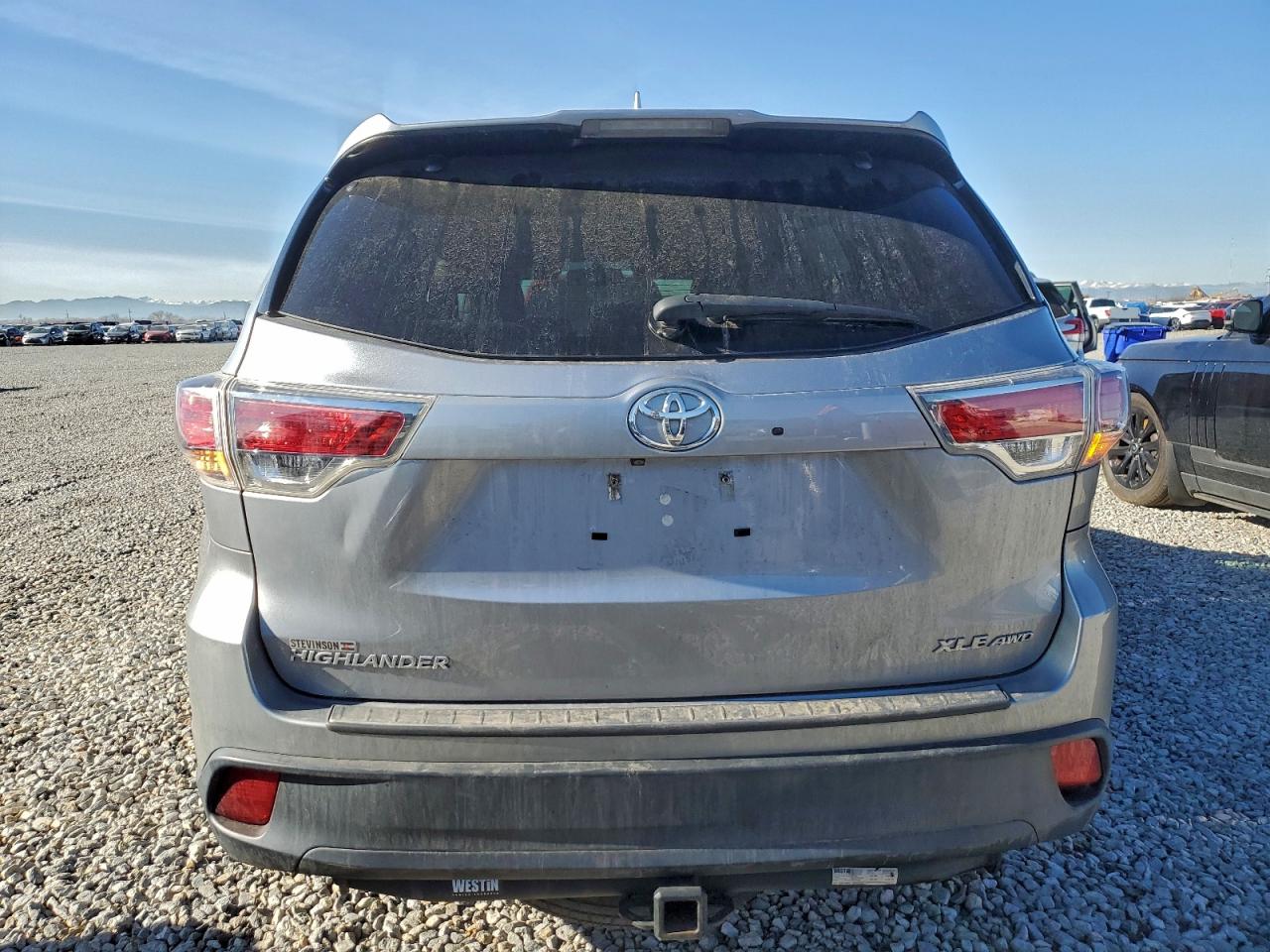 2016 TOYOTA HIGHLANDER XLE photo 6