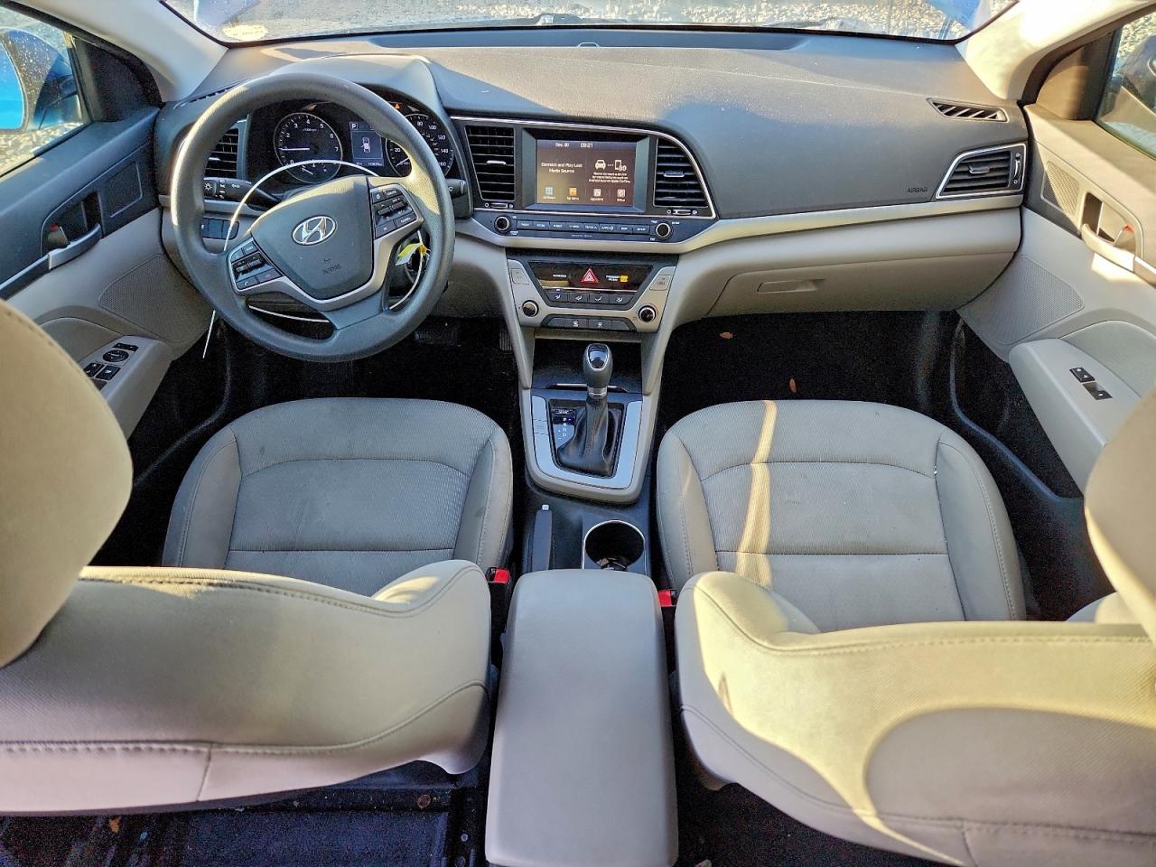2018 HYUNDAI ELANTRA SEL photo 8
