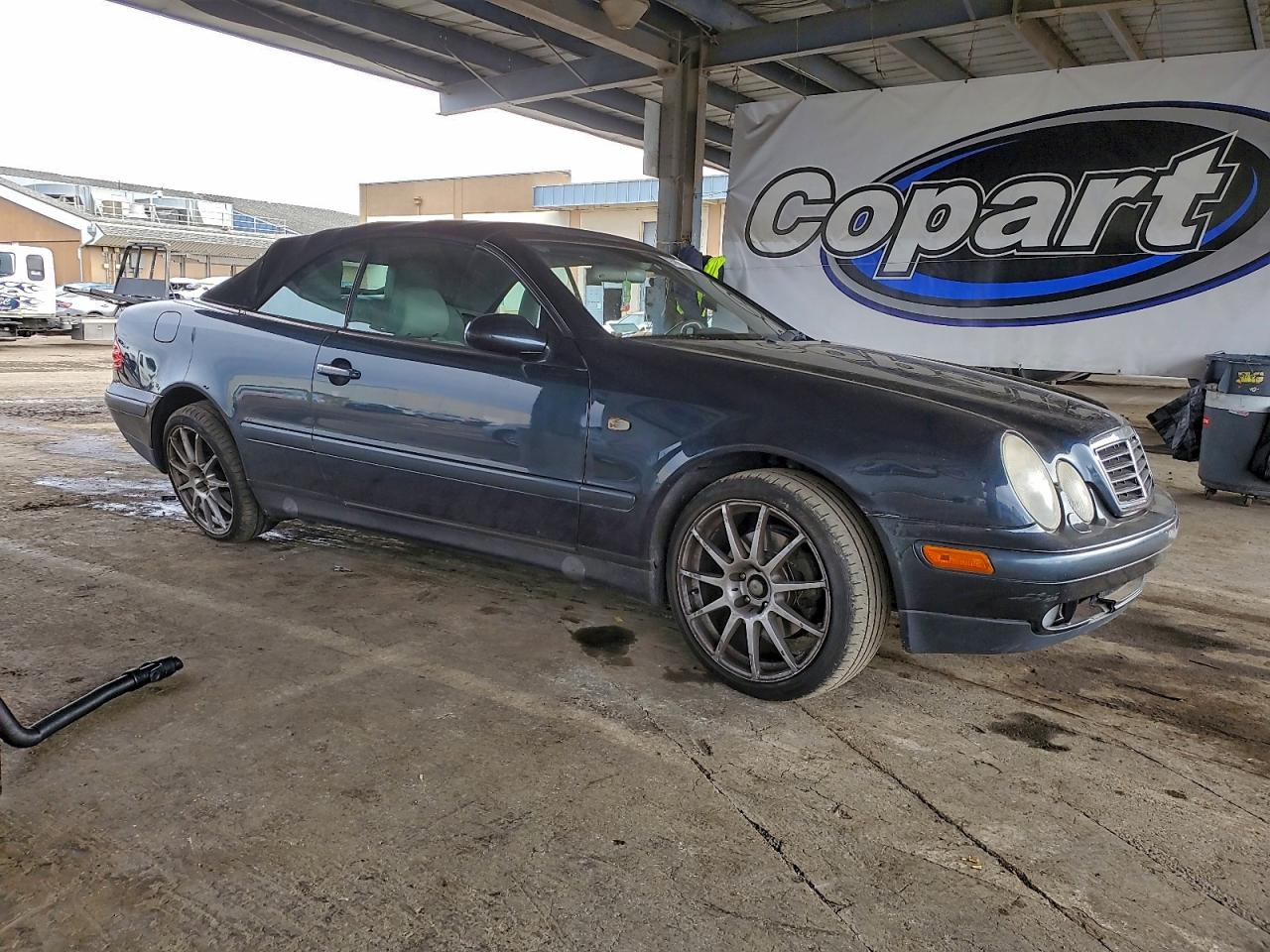 1999 MERCEDES-BENZ CLK 320 photo 4