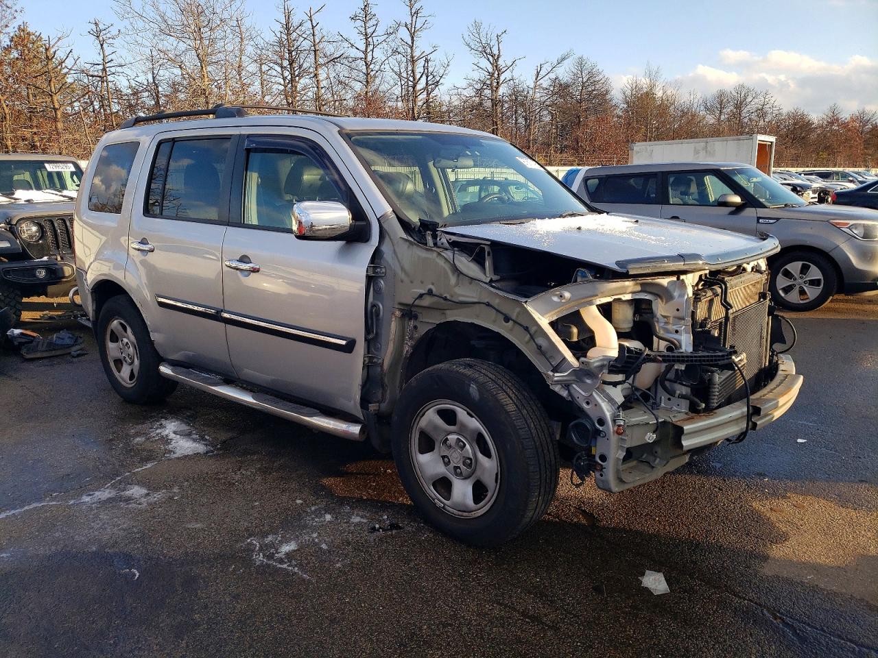 2015 HONDA PILOT LX photo 4
