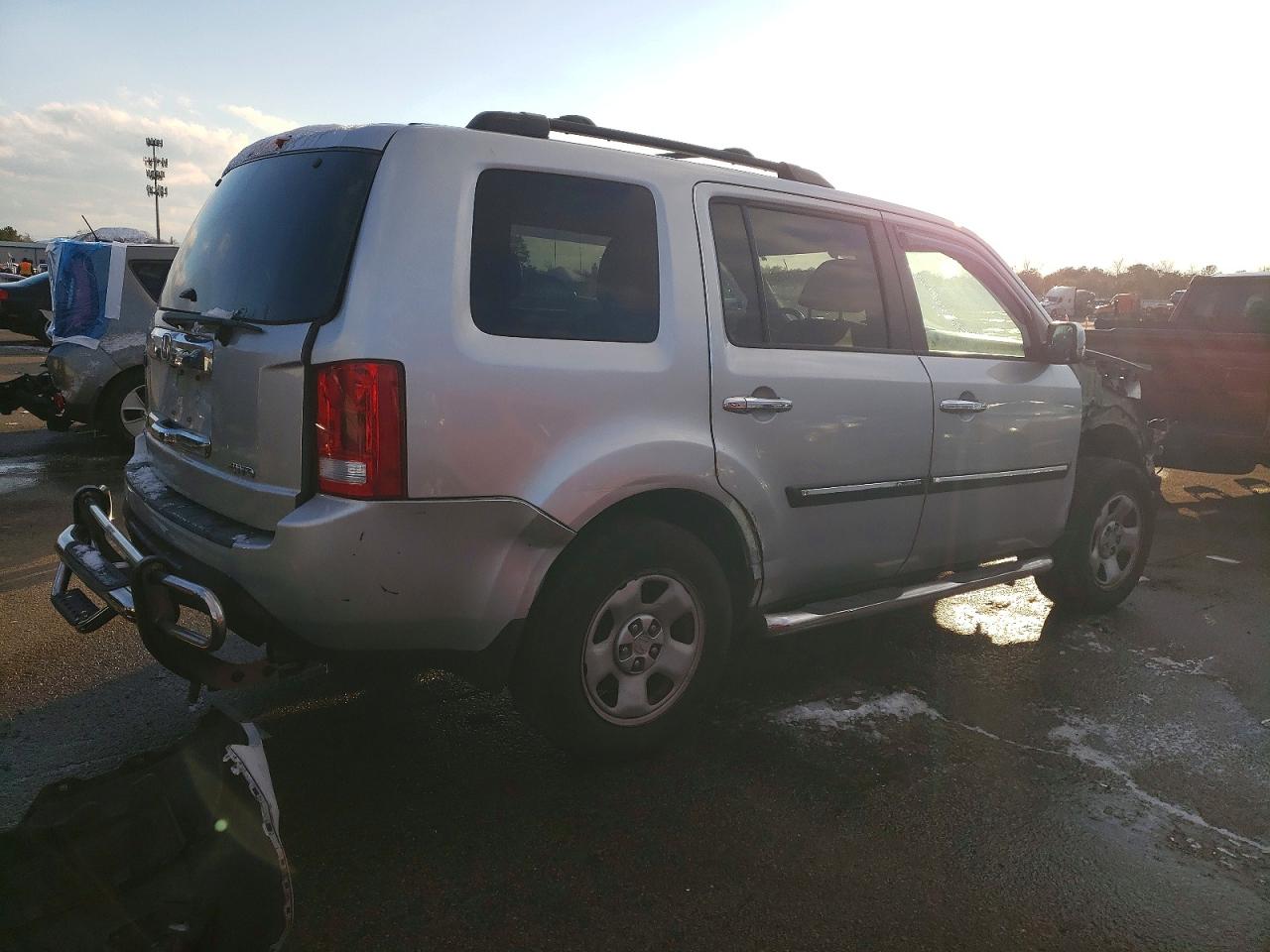 2015 HONDA PILOT LX photo 3
