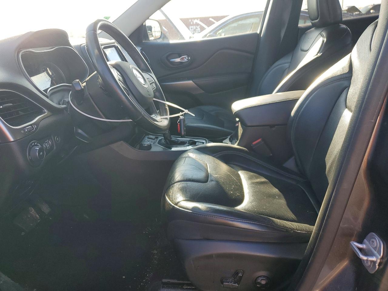 2019 JEEP CHEROKEE LIMITED photo 7