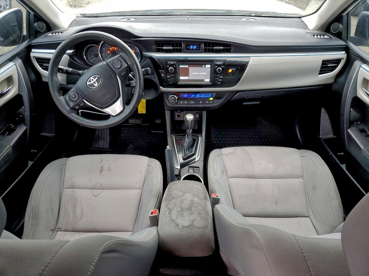 2015 TOYOTA COROLLA L photo 8
