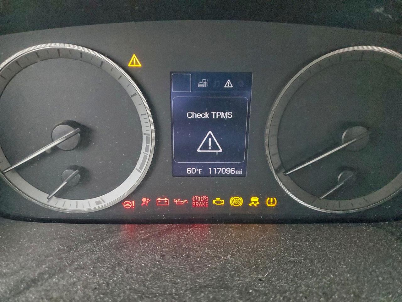 2017 HYUNDAI SONATA SE photo 9