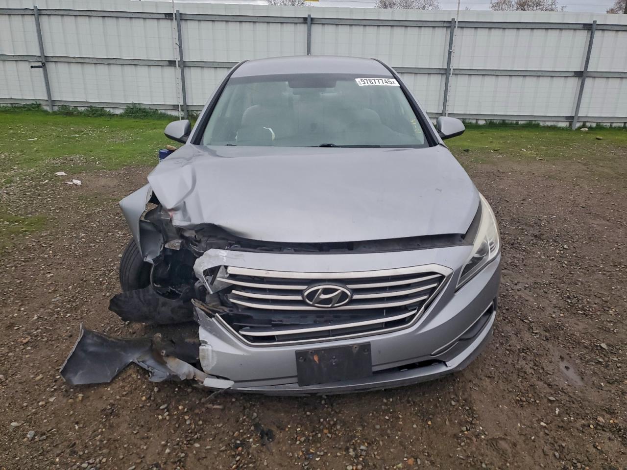 2017 HYUNDAI SONATA SE photo 5