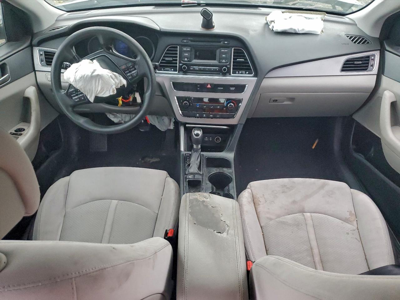2017 HYUNDAI SONATA SE photo 8