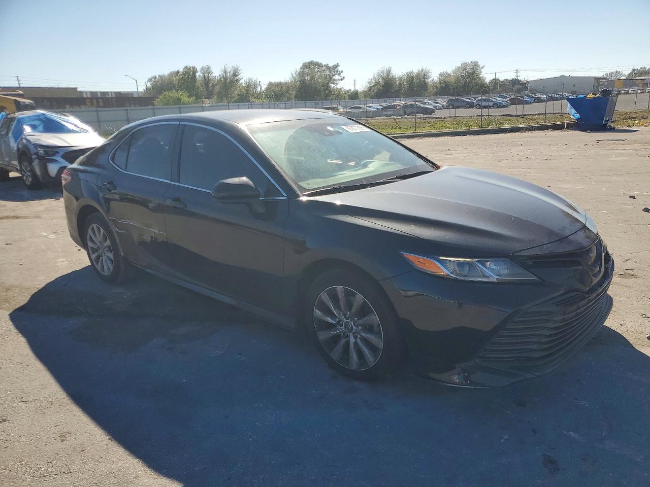 2020 TOYOTA CAMRY LE photo 4