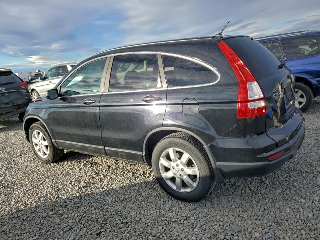2011 HONDA CR-V SE photo 2