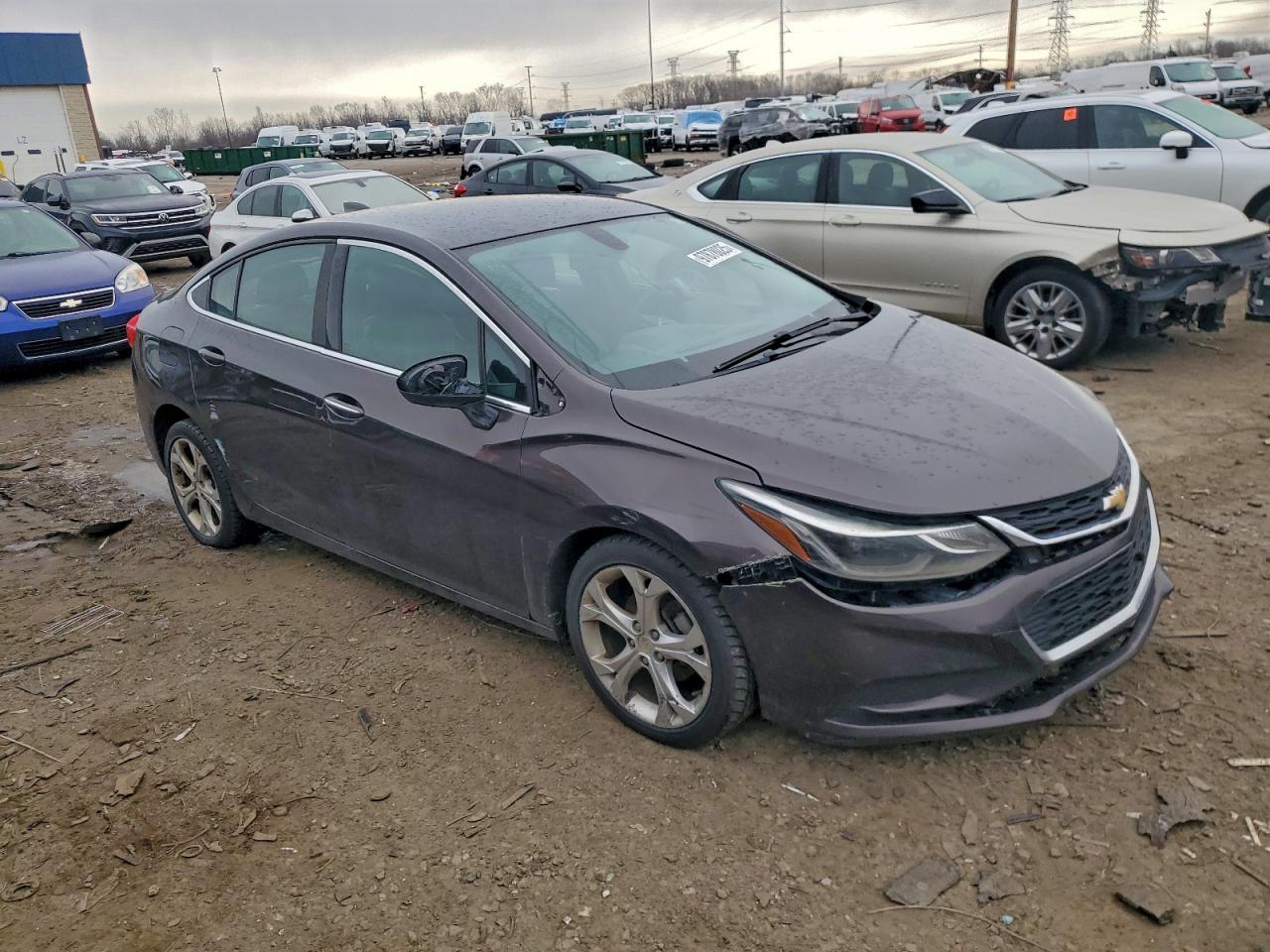 2017 CHEVROLET CRUZE PREMIER photo 4