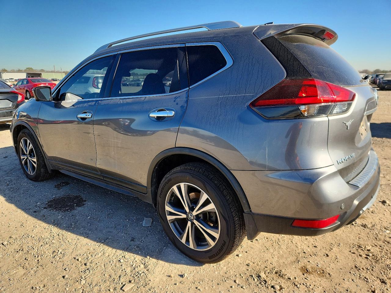 2019 NISSAN ROGUE S photo 2