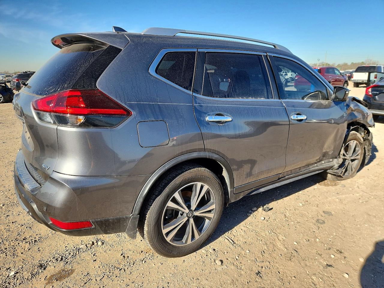 2019 NISSAN ROGUE S photo 3