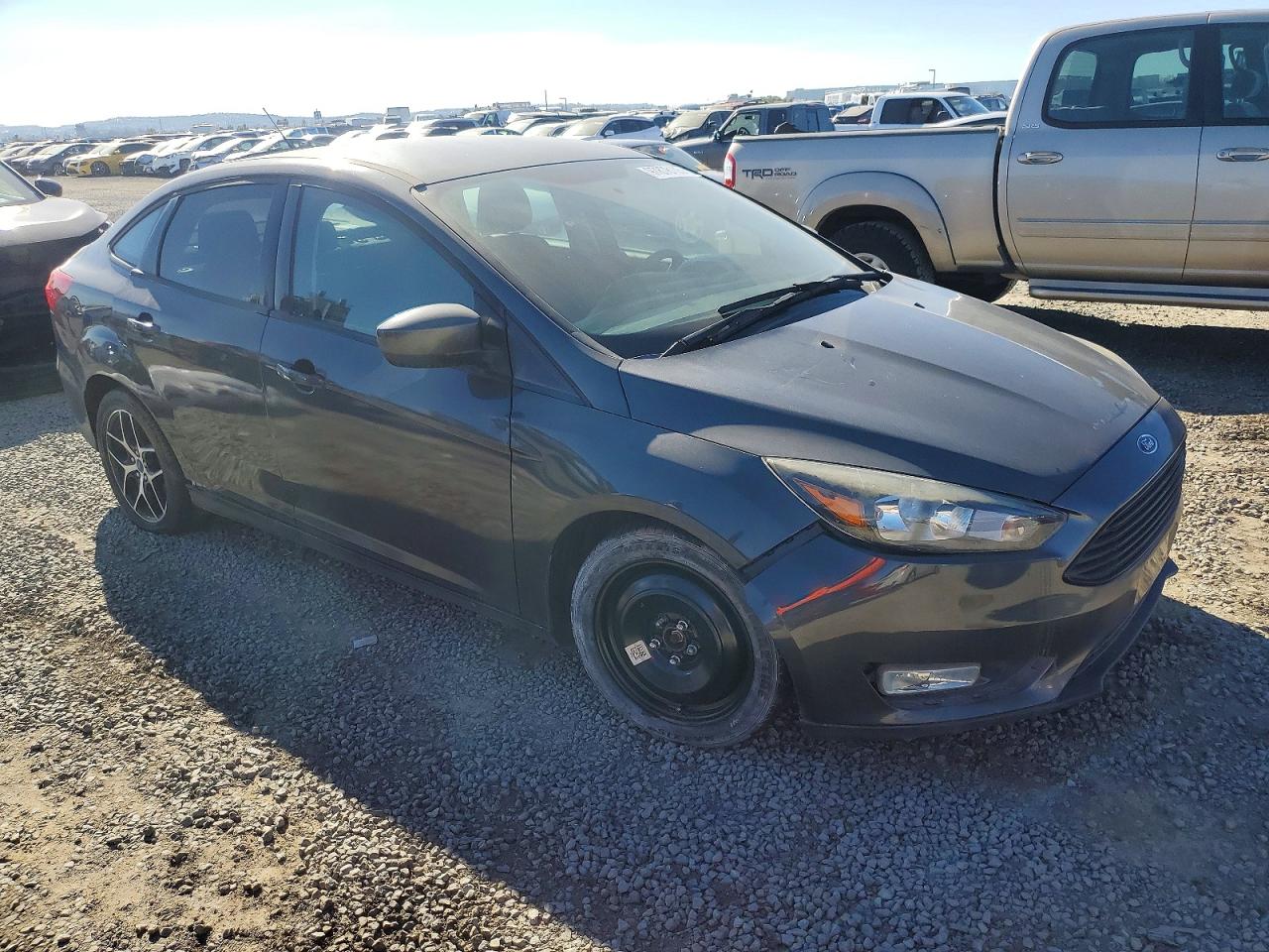 2018 FORD FOCUS SE photo 4