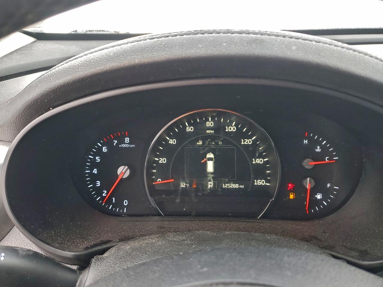 2017 KIA SORENTO LX photo 9
