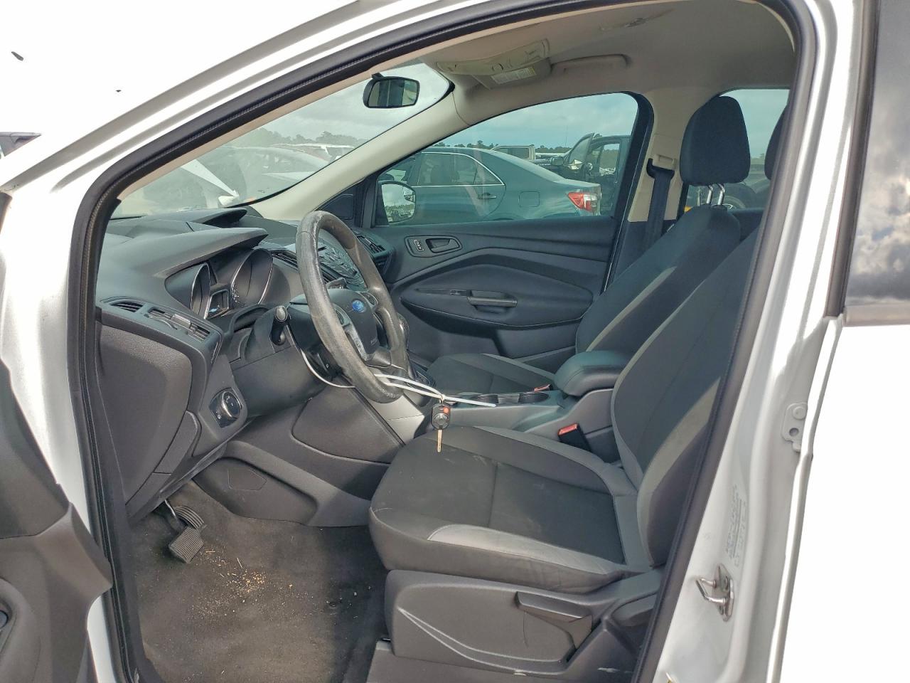 2013 FORD ESCAPE S photo 7