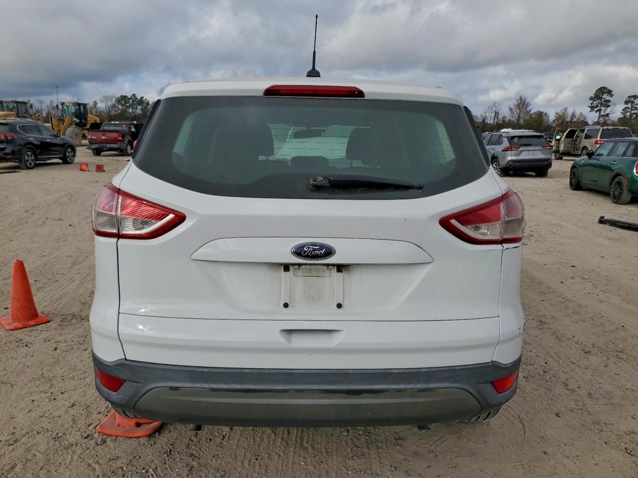 2013 FORD ESCAPE S photo 6