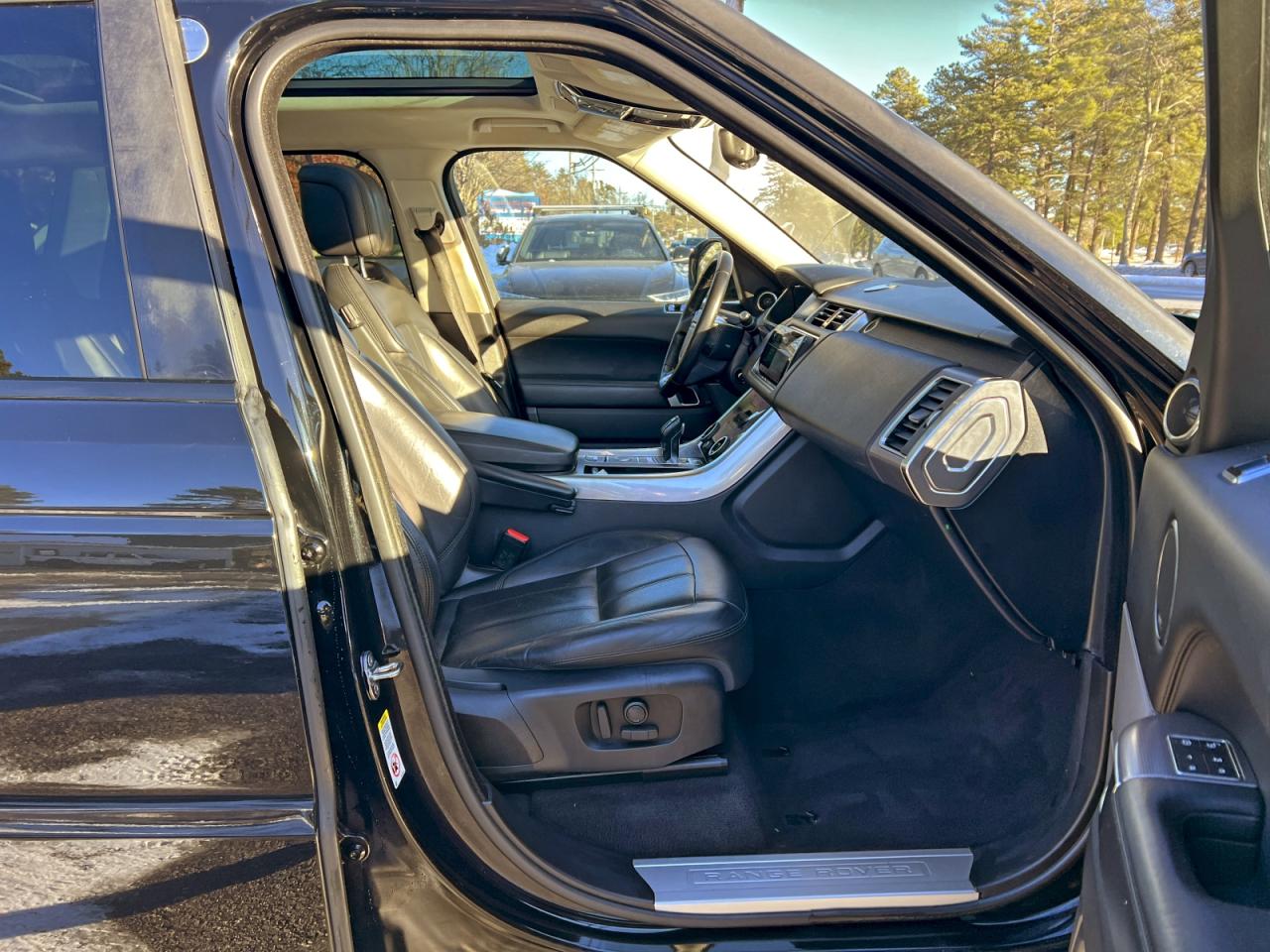 2020 LAND ROVER RANGE ROVER SPORT HSE photo 5