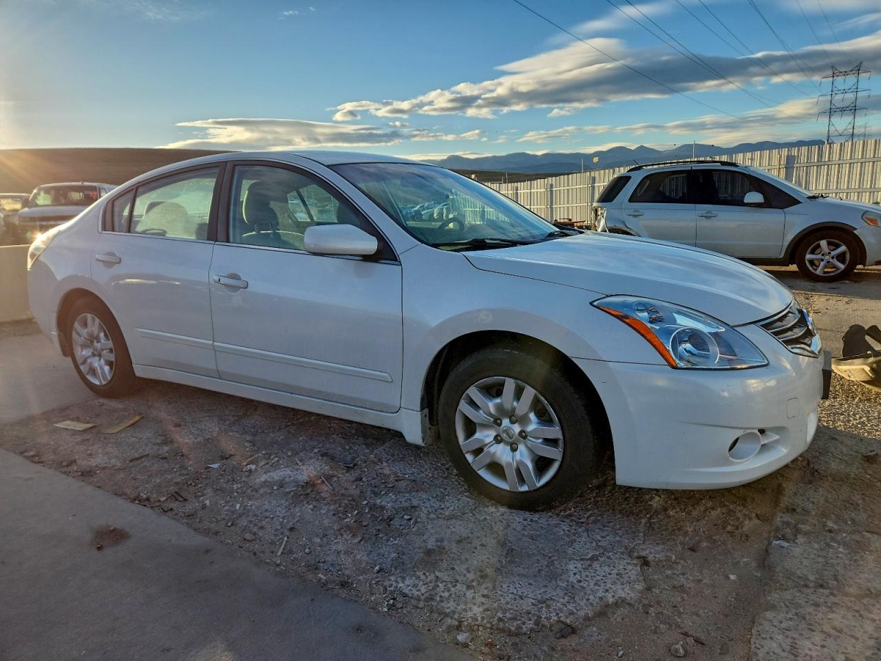 2011 NISSAN ALTIMA BASE photo 4