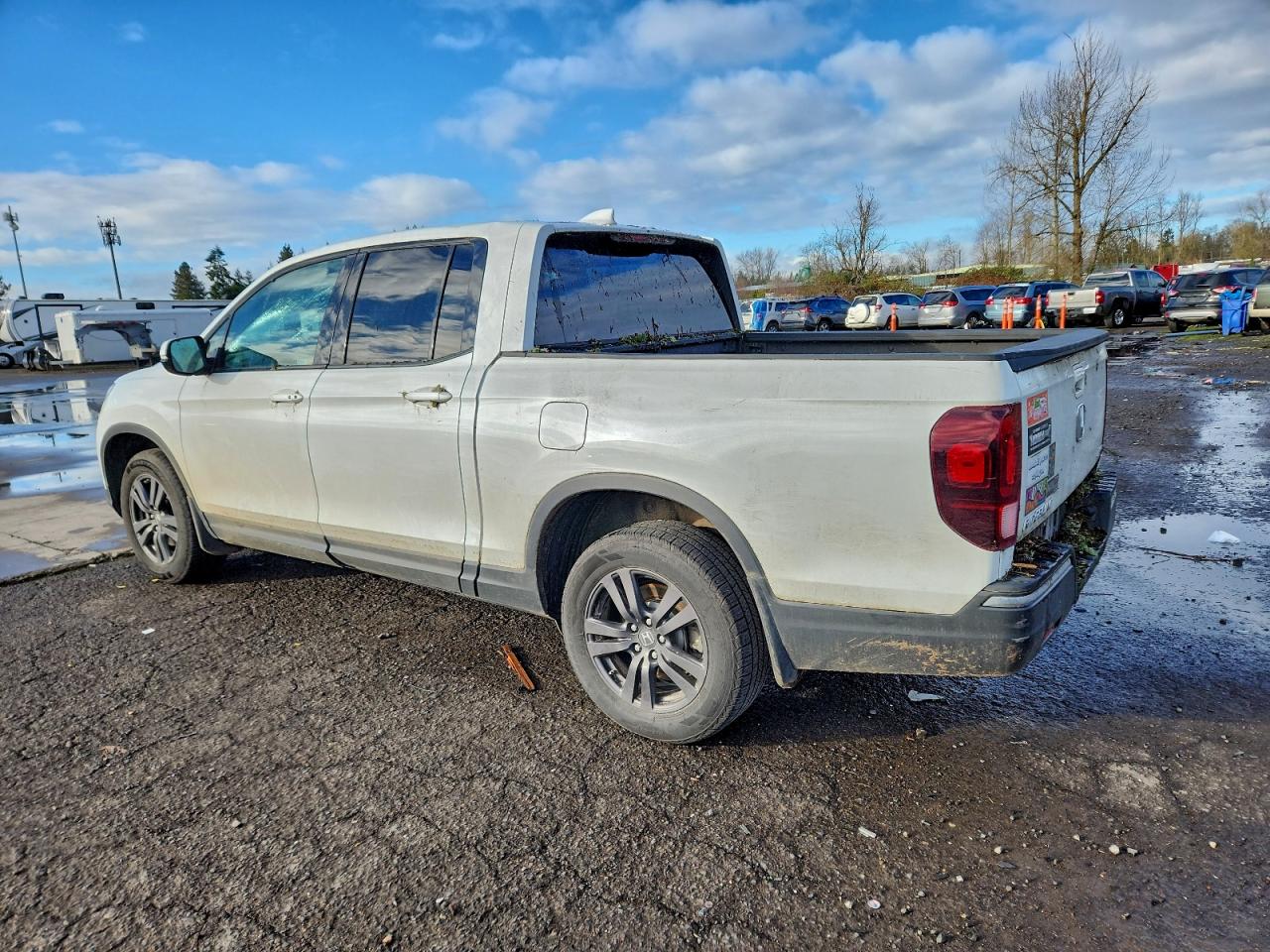 2019 HONDA RIDGELINE SPORT photo 2
