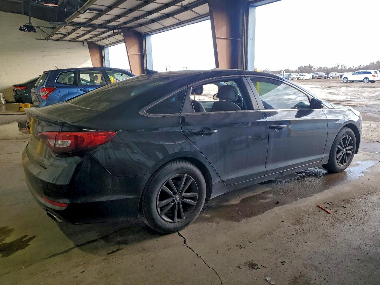 2015 HYUNDAI SONATA SE photo 3
