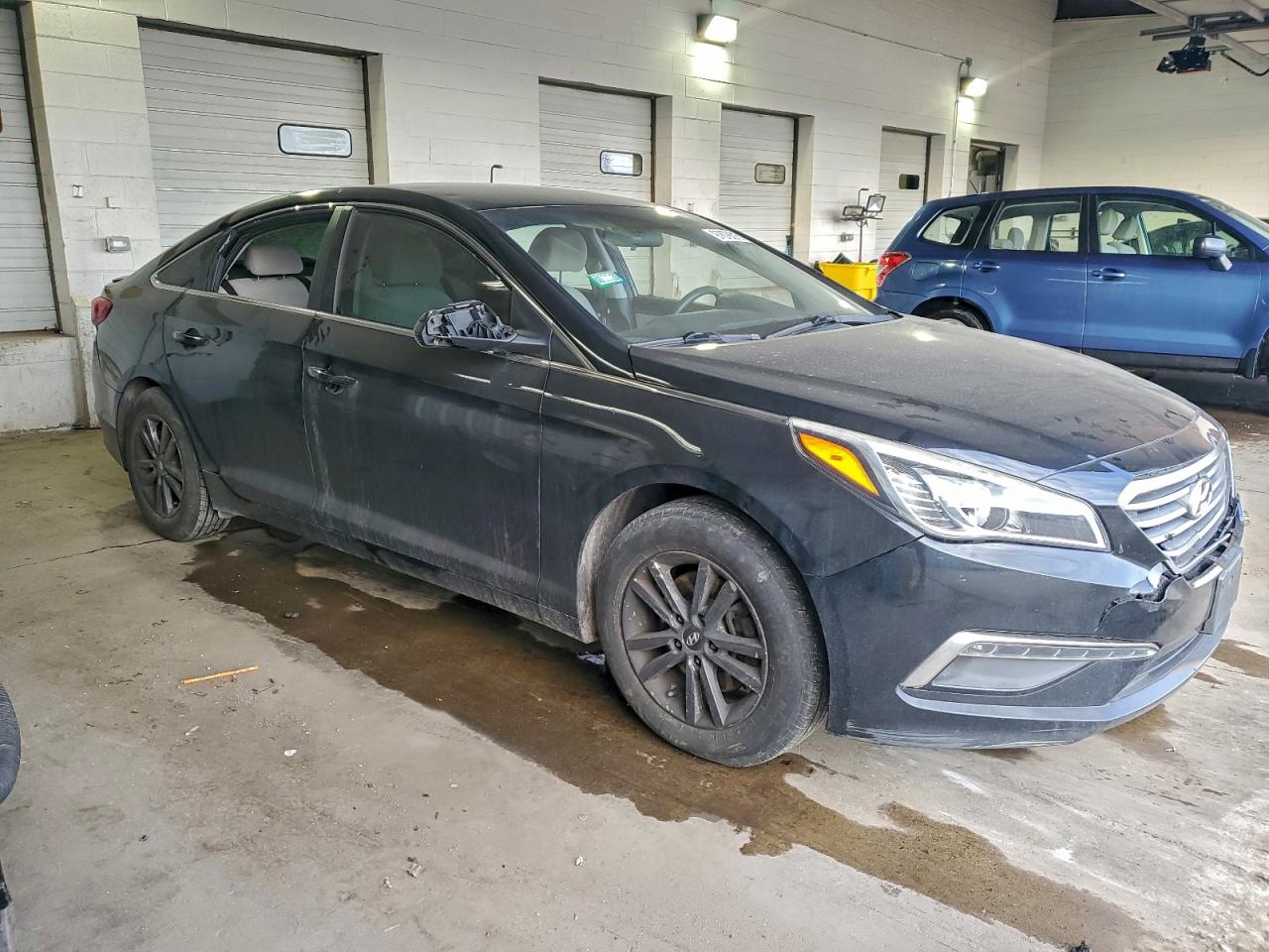 2015 HYUNDAI SONATA SE photo 4