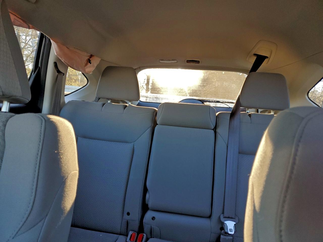 2016 HONDA CR-V LX photo 10